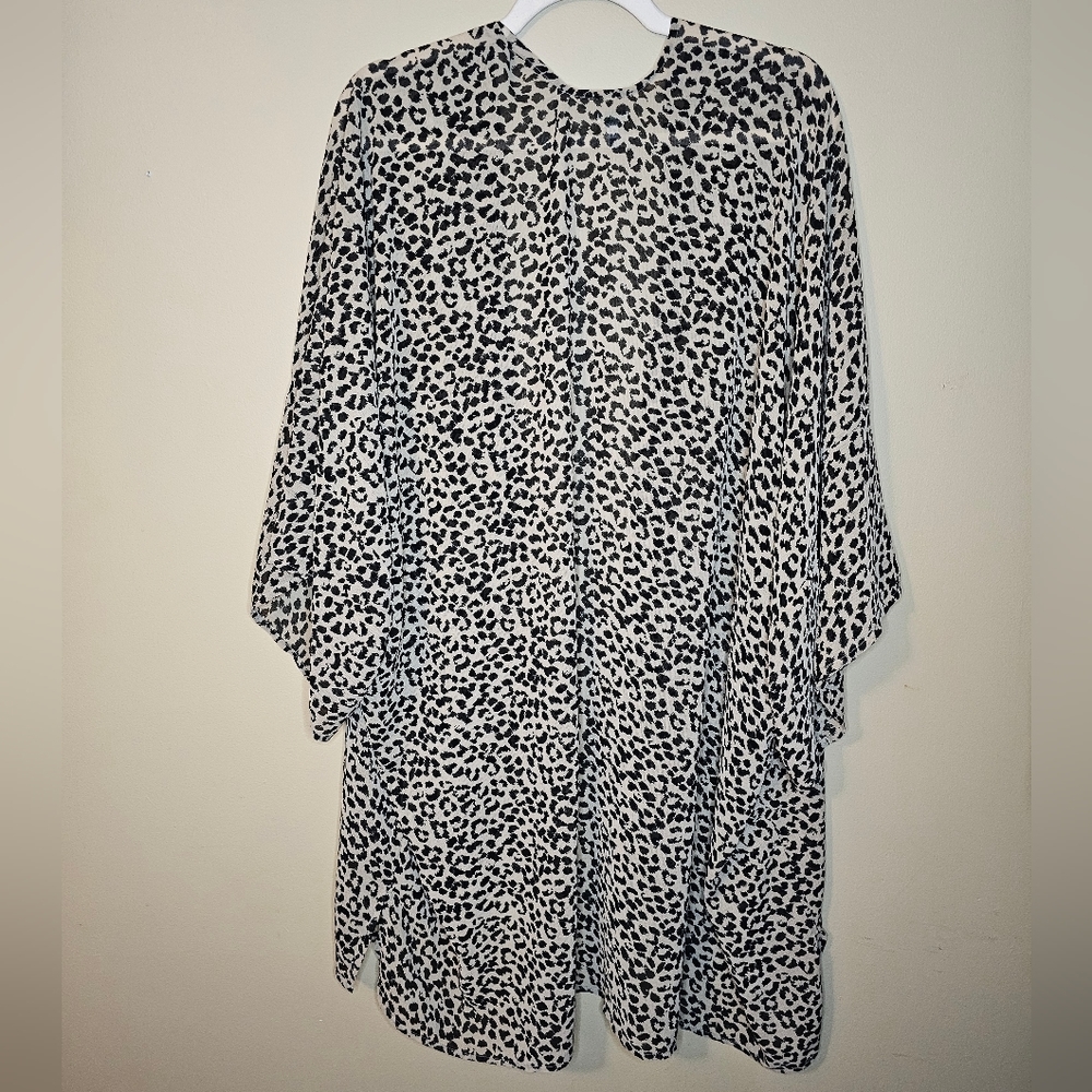 Aerie Leopard print kimono cardigan top with Wide sleeves One Size Fits … - Picture 3 of 8